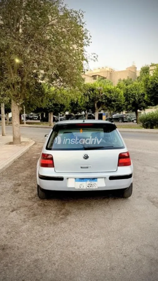 Volkswagen Golf 4 1999 Silver Manual Used for Sale in Heliopolis - 4