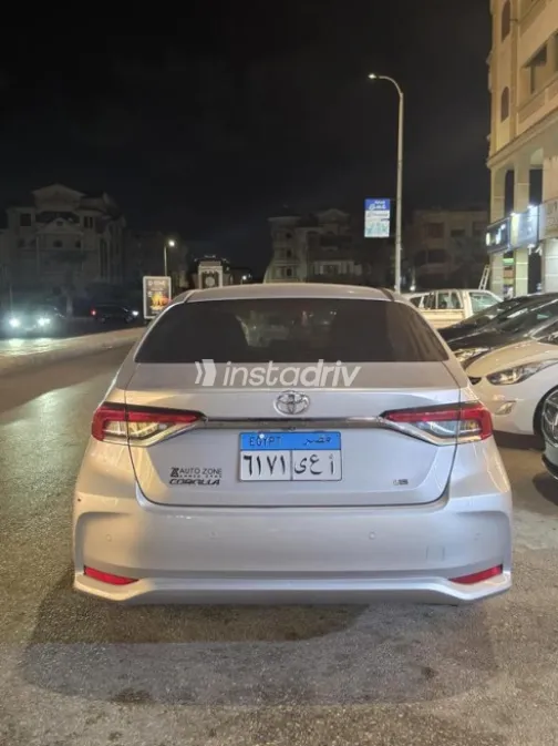 Toyota Corolla 2023 Silver Automatic Used for Sale in Damietta - 2