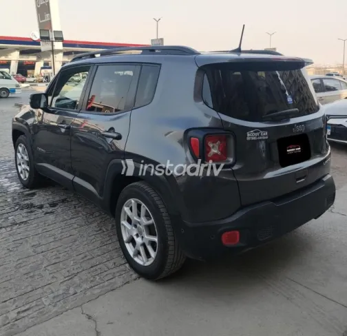 Jeep Renegade 2019 Brown Automatic Used for Sale in Maadi - 4
