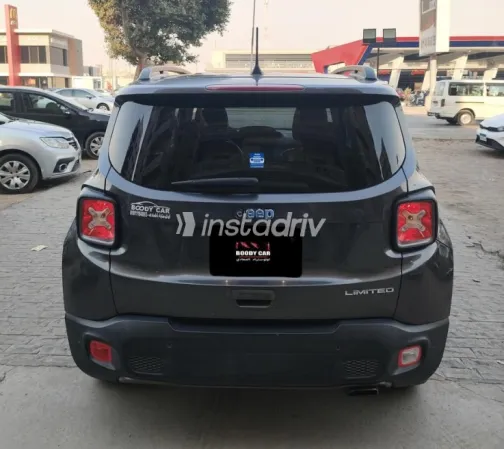 Jeep Renegade 2019 Brown Automatic Used for Sale in Maadi - 5