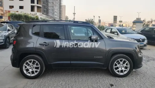 Jeep Renegade 2019 Brown Automatic Used for Sale in Maadi - 7