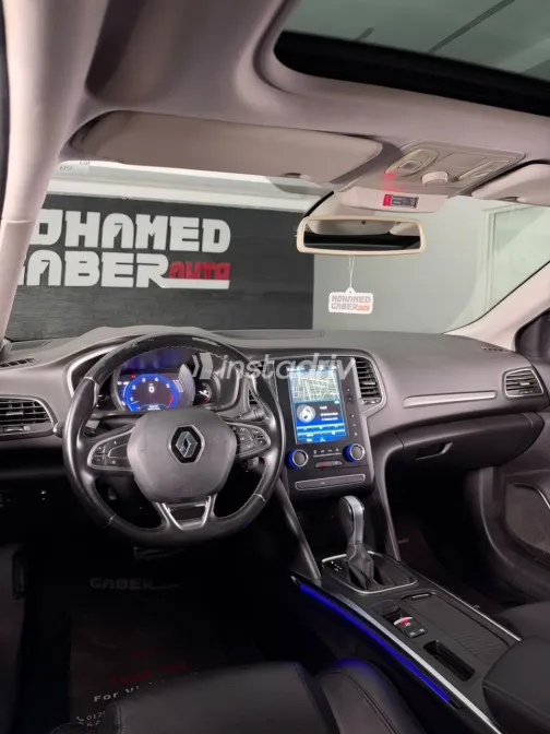 Renault Taliant 2020 Silver Automatic Used for Sale in Greater Cairo ( Cairo + Giza) - 1