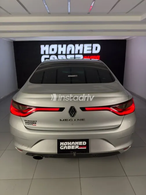 Renault Taliant 2020 Silver Automatic Used for Sale in Greater Cairo ( Cairo + Giza) - 3