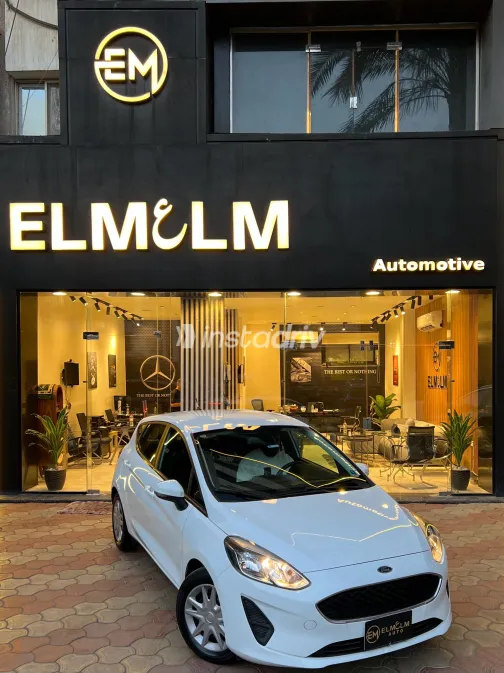 Ford Fiesta 2019 White Automatic Used for Sale in Greater Cairo ( Cairo + Giza) - 5
