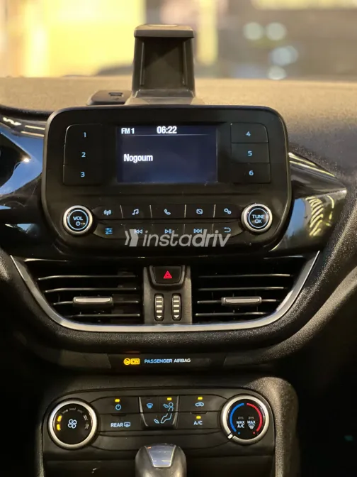 Ford Fiesta 2019 White Automatic Used for Sale in Greater Cairo ( Cairo + Giza) - 6