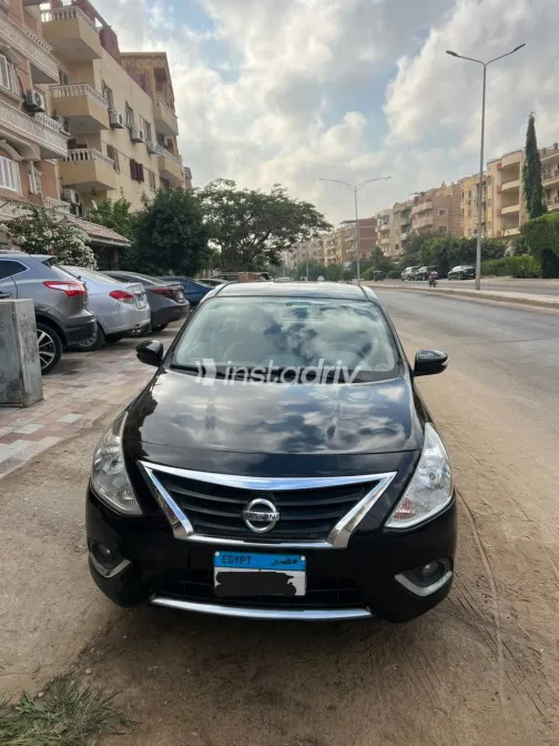 Nissan Sunny 2016 Black Automatic Used for Sale in Greater Cairo ( Cairo + Giza) - 3