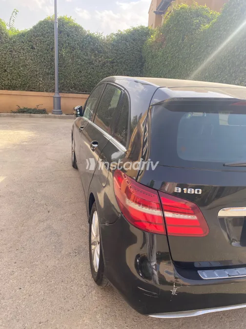 Mercedes B 180 2015 Black Automatic Used for Sale in Greater Cairo ( Cairo + Giza) - 5