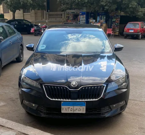 Skoda Superb 2019 Black Automatic Used for Sale in Greater Cairo ( Cairo + Giza) - 2