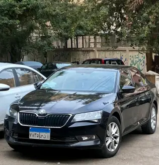 Skoda Superb 2019 Black Automatic Used for Sale in Greater Cairo ( Cairo + Giza)