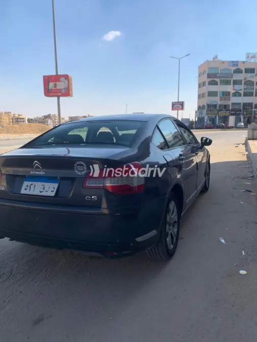 Citroën C5 2015 Dark Gray Automatic Used for Sale in Greater Cairo ( Cairo + Giza) - 4
