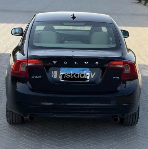 Volvo S60 2018 Black Automatic Used for Sale in Giza - 2