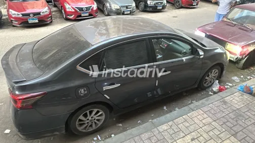 Nissan Sentra 2015 Gray Automatic Used for Sale in Greater Cairo ( Cairo + Giza) - 5