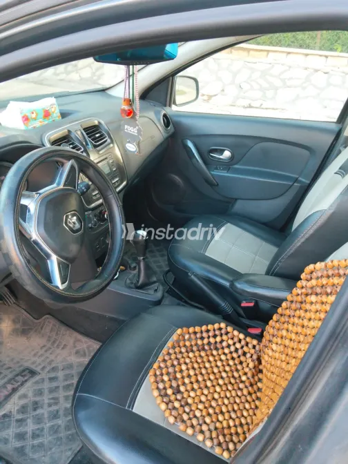 رينو سانديرو 2019 رمادي أوتوماتيك مستعملة للبيع في القاهرة الكبرى ( القاهرة - الجيزة) - 8