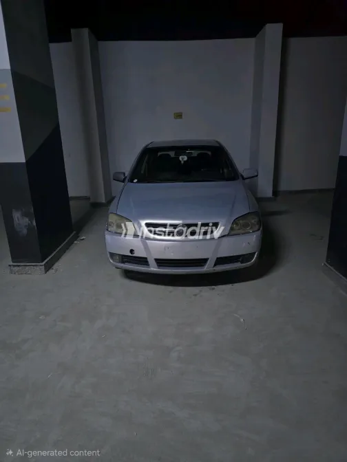 Opel Astra 2005 Gray Automatic Used for Sale in Greater Cairo ( Cairo + Giza) - 6