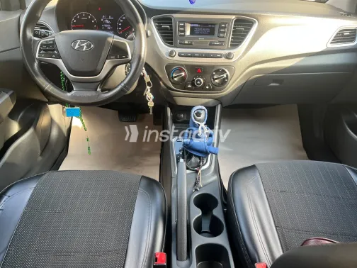 Hyundai Accent HCI 2021 Blue Automatic Used for Sale in Greater Cairo ( Cairo + Giza) - 7