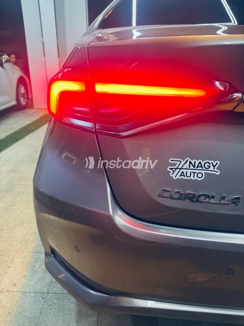 Toyota Corolla 2021 Silver Automatic Used for Sale in Greater Cairo ( Cairo + Giza) - 2