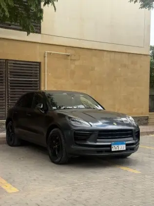 Porsche Macan 2022 Gray Automatic Used for Sale in Sheikh Zayed City