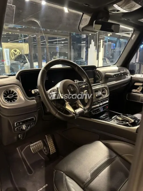 Mercedes G 63 AMG 2024 Gray Automatic Used for Sale in Cairo - 6