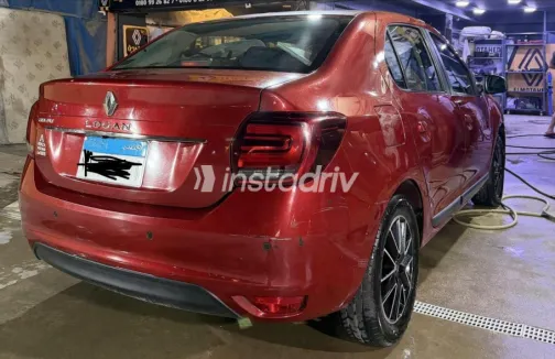 Renault Logan 2020 Red Automatic Used for Sale in Cairo - 3