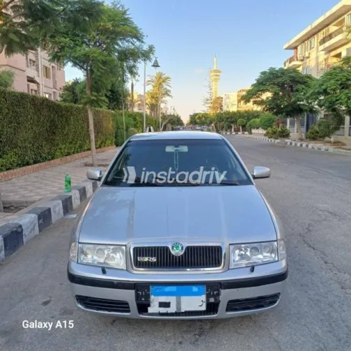 Skoda Octavia A4 2002 Silver Automatic Used for Sale in Alexandria - 1