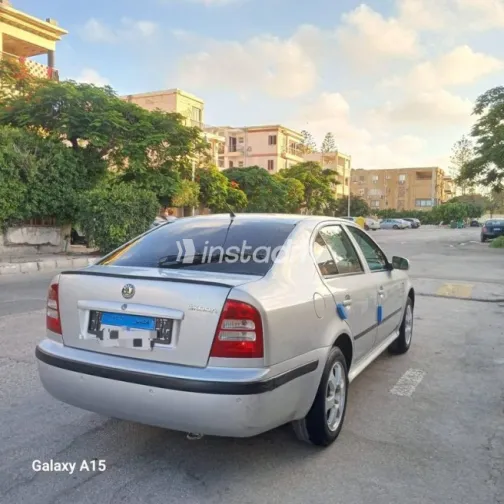 Skoda Octavia A4 2002 Silver Automatic Used for Sale in Alexandria - 4