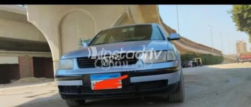 فولكس فاغن باسات 2000 سماوي أوتوماتيك مستعملة للبيع في الإسكندرية - 1