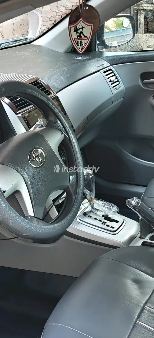 Toyota Corolla 2009 Silver Automatic Used for Sale in Greater Cairo ( Cairo + Giza) - 8