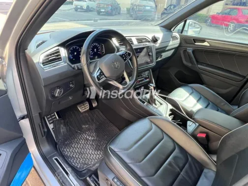 Volkswagen Tiguan 2024 Silver Automatic Used for Sale in Greater Cairo ( Cairo + Giza) - 9