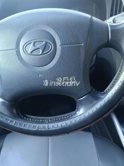 Hyundai Avante 2005 Silver Automatic Used for Sale in Faiyum - 6