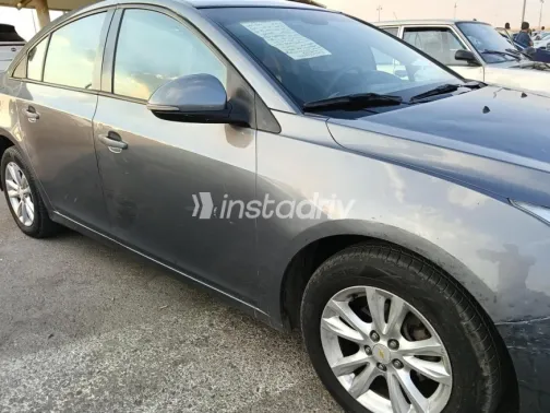 Chevrolet Cruze 2014 Petroleum Automatic Used for Sale in Cairo - 2