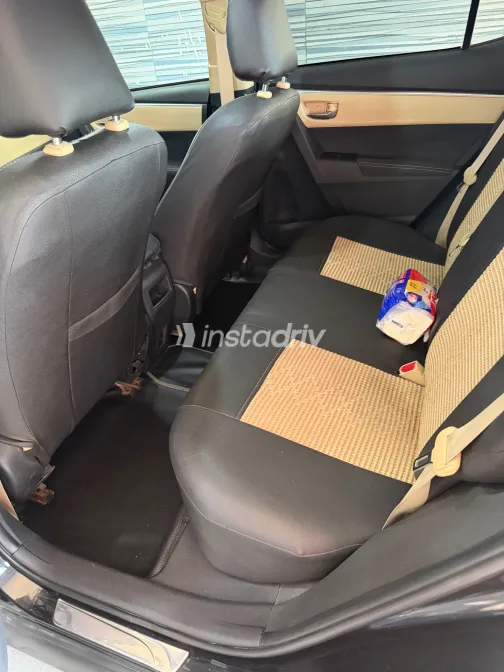 Toyota Corolla 2017 Black Manual Used for Sale in Greater Cairo ( Cairo + Giza) - 8
