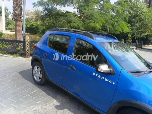 Renault Sandero Step Way 2018 Dark Blue Automatic Used for Sale in Heliopolis - 2