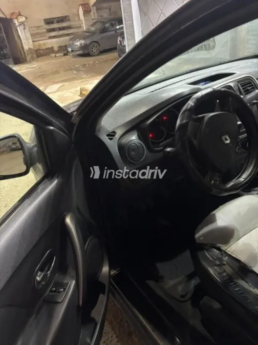 Renault Sandero Step Way 2015 Black Manual Used for Sale in Alexandria - 6