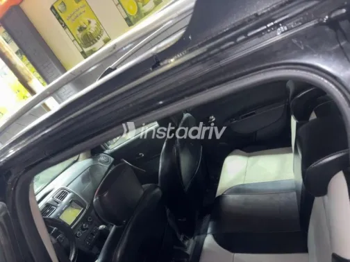 Renault Sandero Step Way 2015 Black Manual Used for Sale in Alexandria - 7
