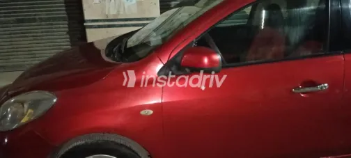 Nissan Sunny 2015 Red Automatic Used for Sale in Kafr el-Sheikh - 1