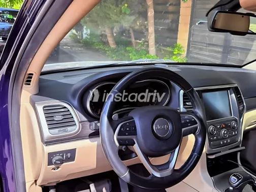 Jeep Grand Cherokee 2015 White Automatic Used for Sale in Greater Cairo ( Cairo + Giza) - 4
