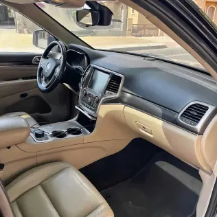 Jeep Grand Cherokee 2015 White Automatic Used for Sale in Greater Cairo ( Cairo + Giza)