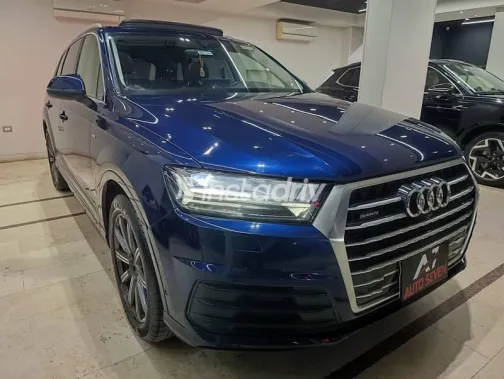Audi Q8 2023 Dark Blue Automatic Used for Sale in Cairo - 1
