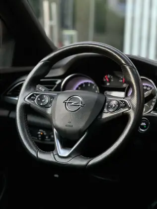 Opel Insignia 2019 Blue Automatic Used for Sale in Greater Cairo ( Cairo + Giza)