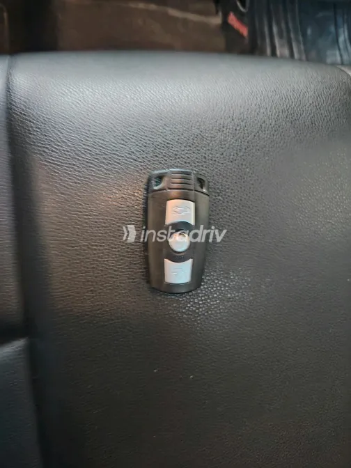 BMW 320 2010 Black Automatic Used for Sale in Greater Cairo ( Cairo + Giza) - 8