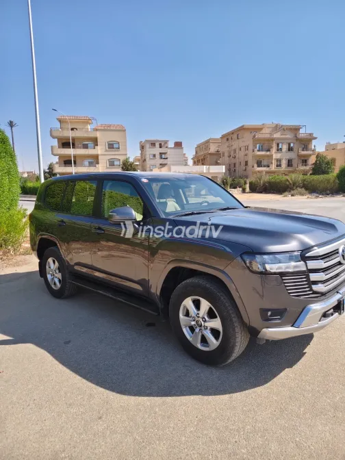 Toyota Land Cruiser 2022 Black Automatic Used for Sale in Greater Cairo ( Cairo + Giza) - 1