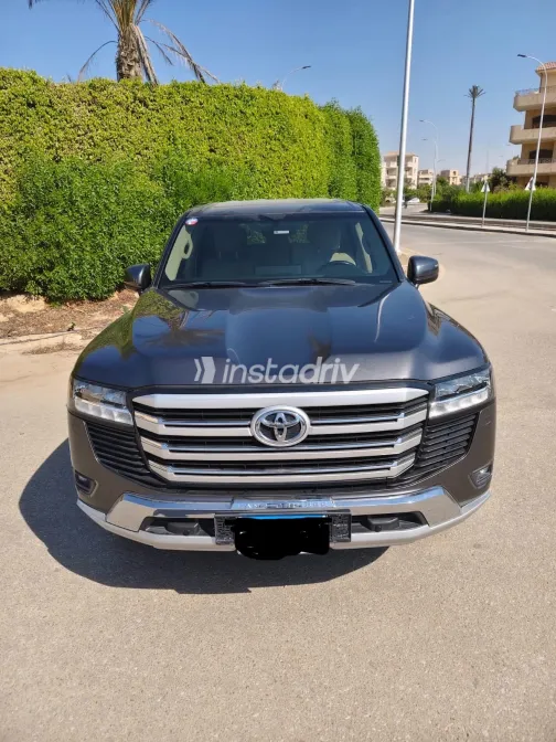 Toyota Land Cruiser 2022 Black Automatic Used for Sale in Greater Cairo ( Cairo + Giza) - 5