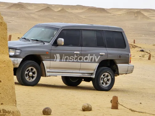 ميتسوبيشي باجيرو 1999 رمادي أوتوماتيك مستعملة للبيع في القاهرة الكبرى ( القاهرة - الجيزة) - 4