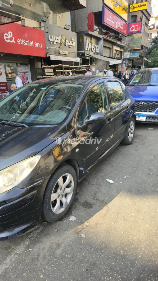 Peugeot 307 2006 Black Manual Used for Sale in Greater Cairo ( Cairo + Giza) - 4