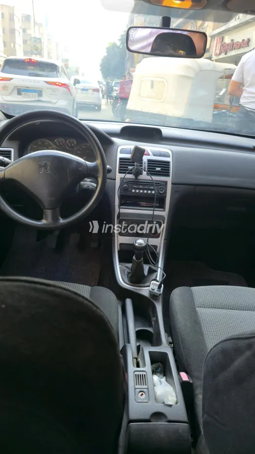 Peugeot 307 2006 Black Manual Used for Sale in Greater Cairo ( Cairo + Giza) - 8