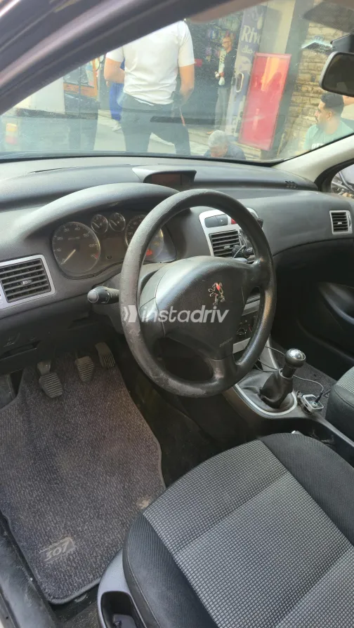 Peugeot 307 2006 Black Manual Used for Sale in Greater Cairo ( Cairo + Giza) - 9