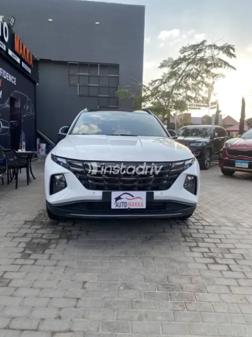 Hyundai Tucson 2021 White Automatic Used for Sale in Giza - 1