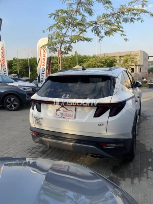 Hyundai Tucson 2021 White Automatic Used for Sale in Giza - 6