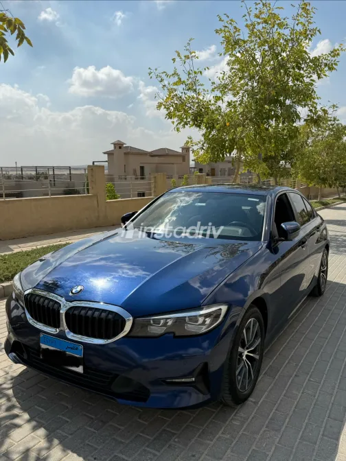 بي ام دبليو 320 2021 أبيض أوتوماتيك مستعملة للبيع في القاهرة الكبرى ( القاهرة - الجيزة) - 6