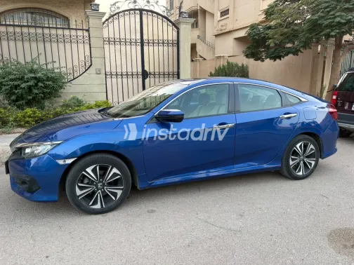 Honda Civic 2018 Blue Automatic Used for Sale in Greater Cairo ( Cairo + Giza) - 3